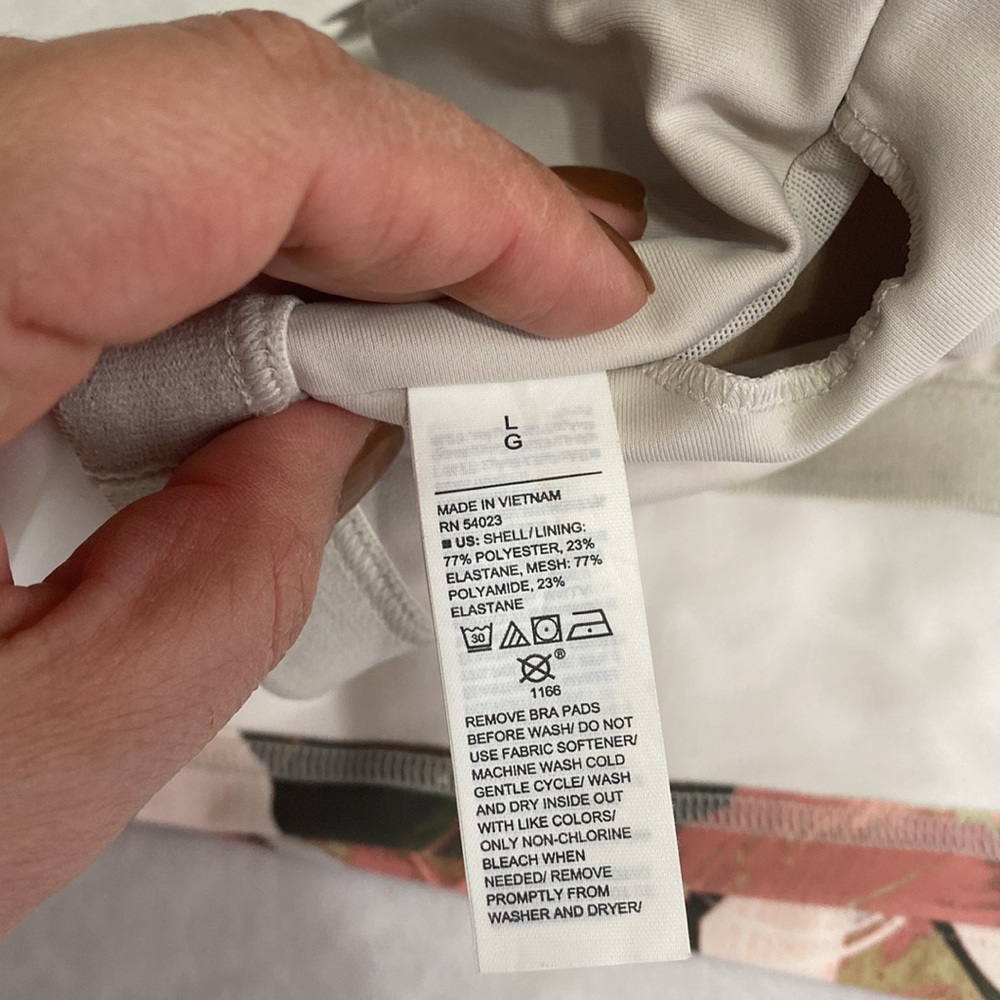 Old Navy Sports Bra L - Picture 7 of 7